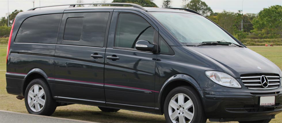 viano limousine hire people mover